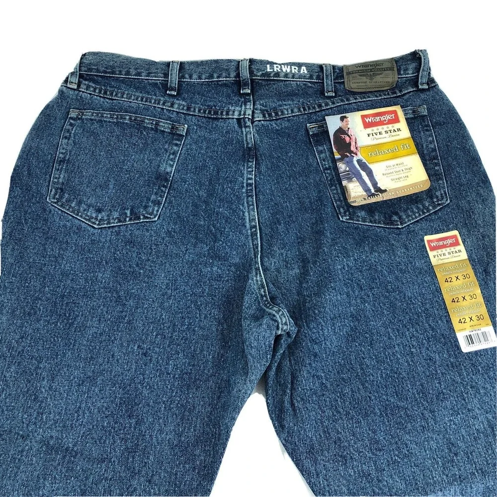Wrangler relaxed fit